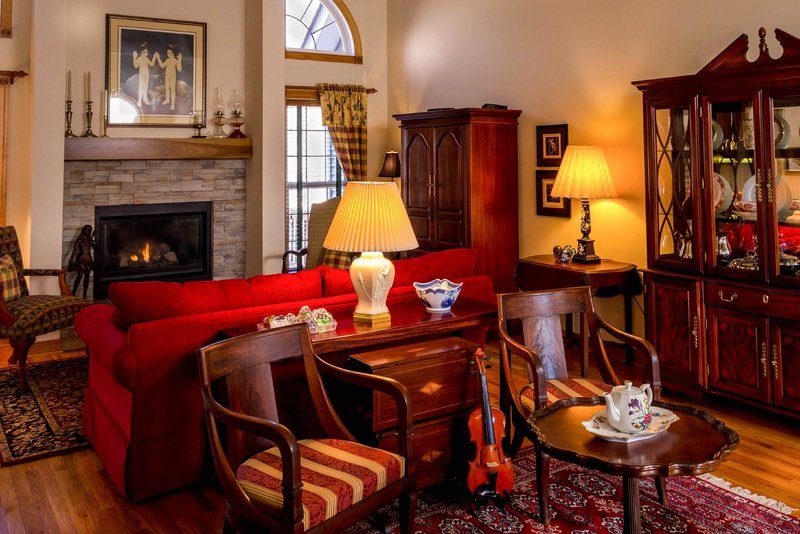 home-cottage-rug-fireplace-property-living-room-899371-pxhere.com